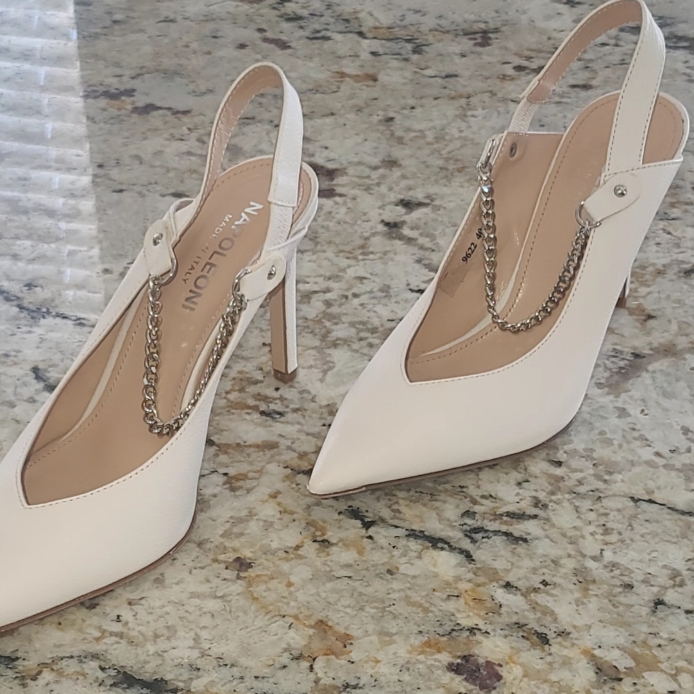Napoleoni high heel, size 40 (US 9) white leather